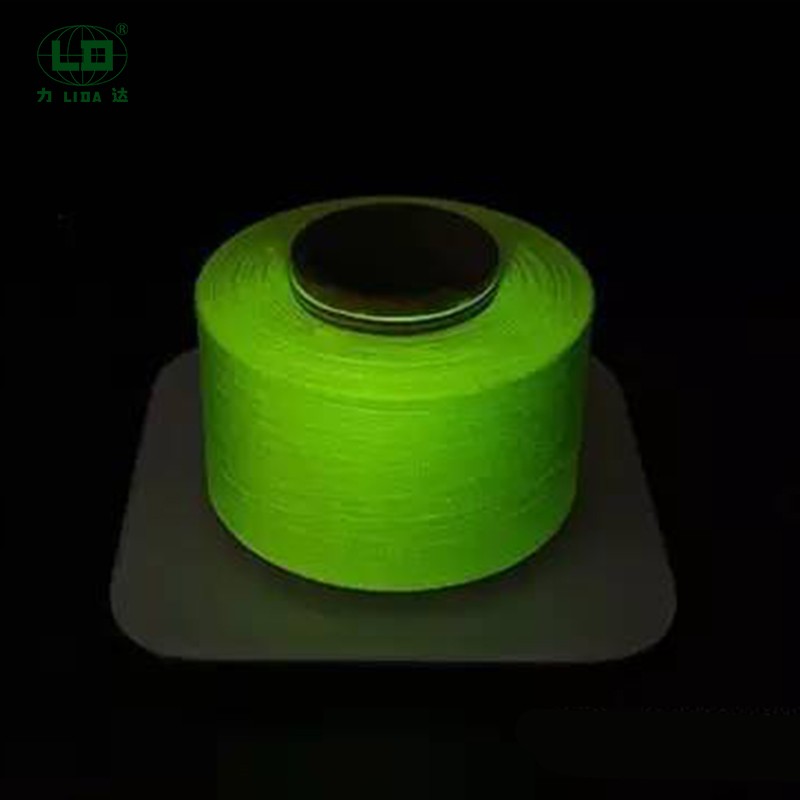 Ogologo ihe dị elu dị ala obere mbelata abalị Glare Polyester Filament Yarn